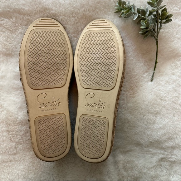 Sea Star | EUC - Mariner Slip On Water Shoes - Men’s - Size 9 - Gray - Picture 6 of 8